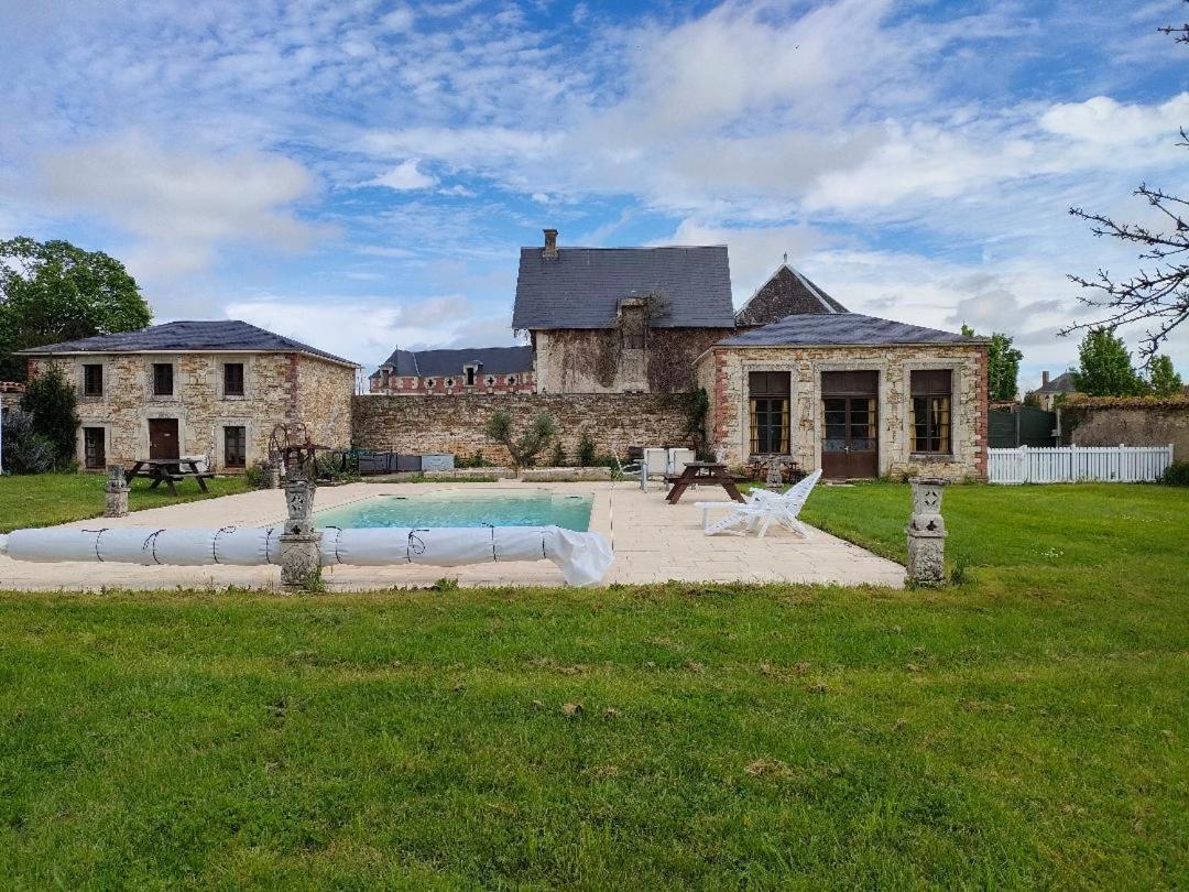 Chateau Le Puybelliard Bed & Breakfast Chantonnay Luaran gambar